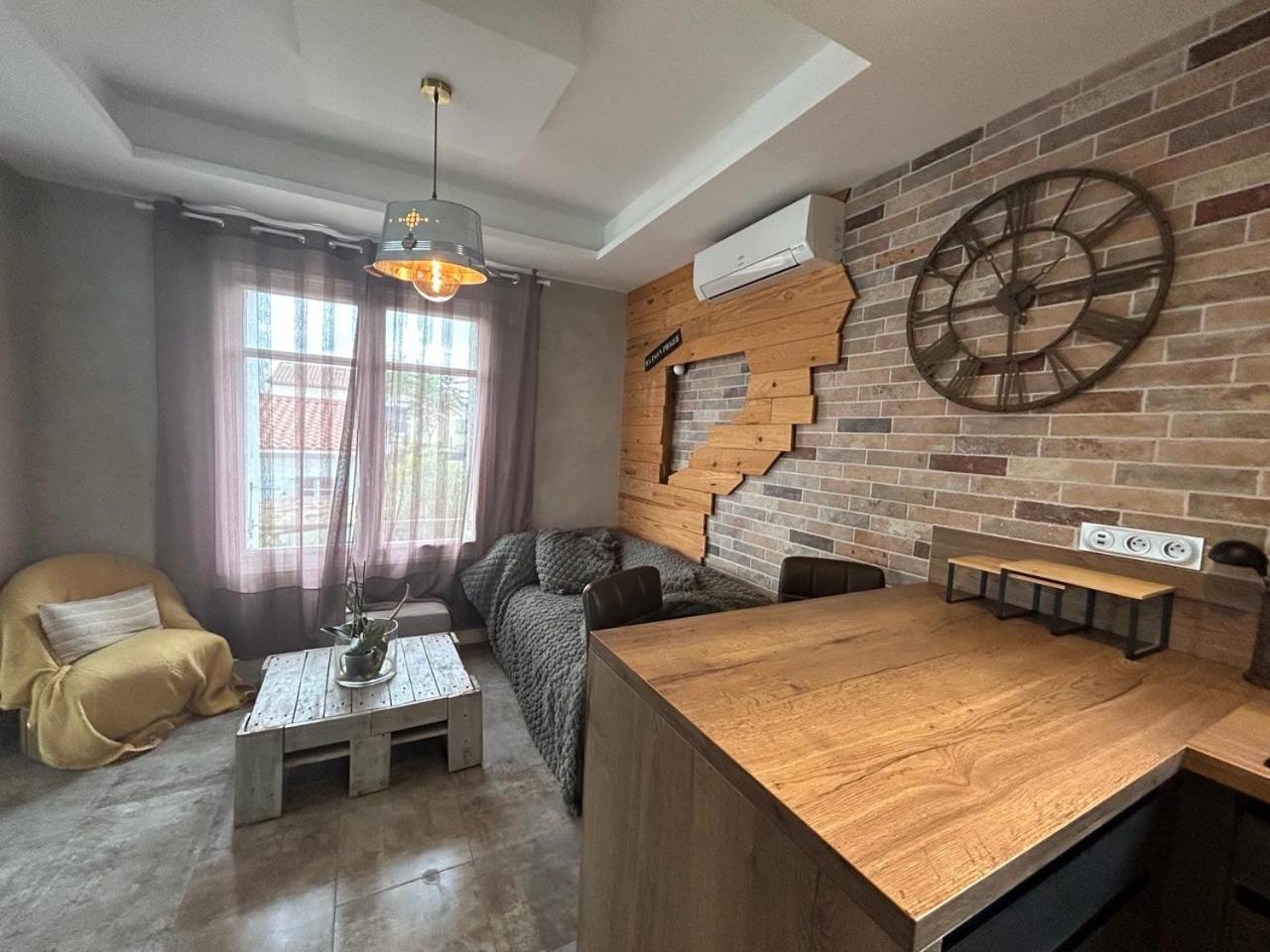 Comme A La Maison Narbonne Exterior foto